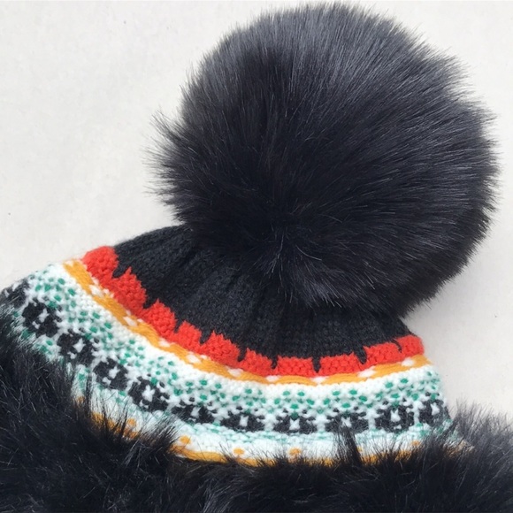 SOLD!!! Free People x Urban Outfitters Vegan Black Fur Pom Pom Winter Trapper Ha - Picture 12 of 13